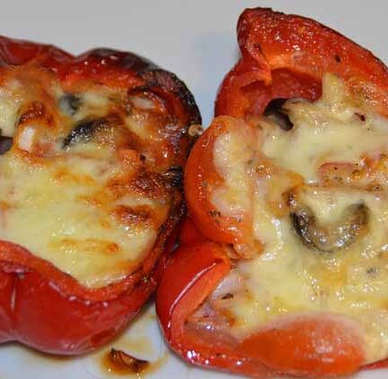 1.8kg Peppas Stuffed with Cheese